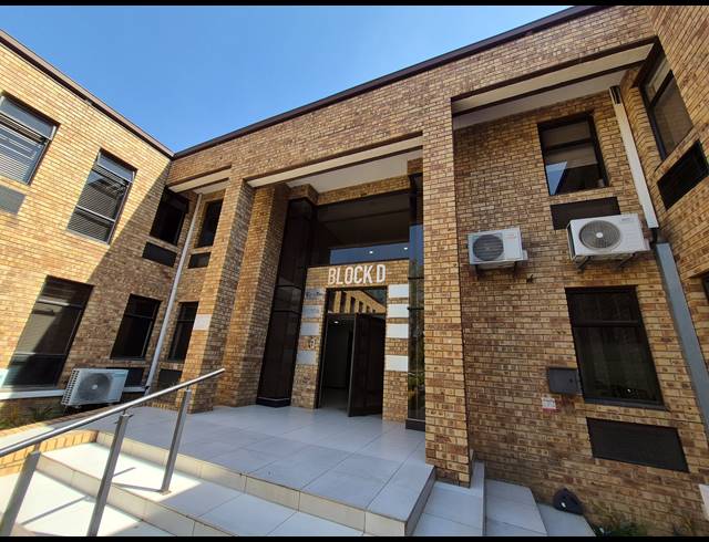 111M² OFFICE TO LET IN KRAMERVILLE
